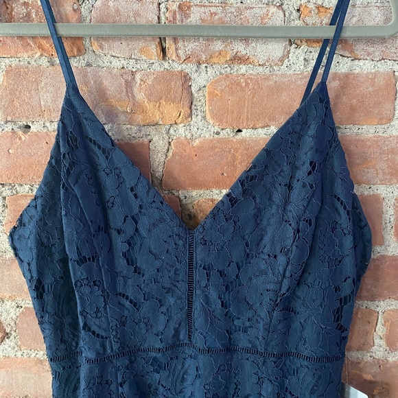 NWT ASTR THE LABEL Elegant Navy Lace Slip Dress w/Spaghetti Straps, Lined - Picture 6 of 7